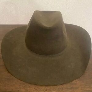 Stetson had. Worn twice!